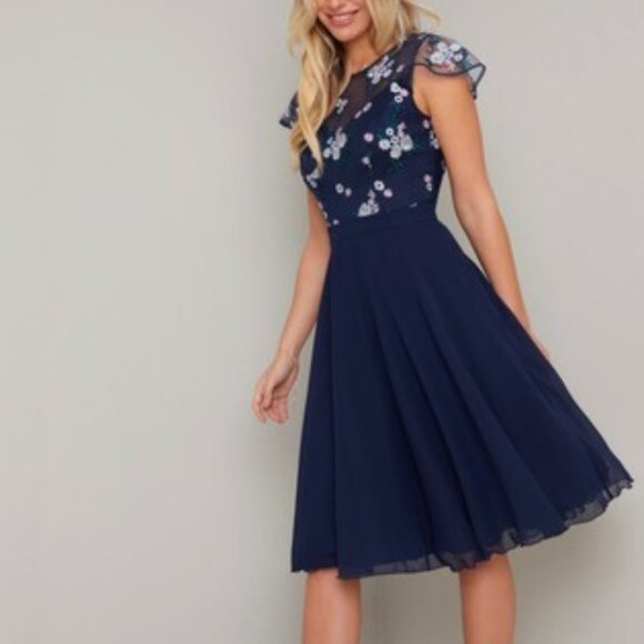 Chi Chi London Floral Novah Embroidered Dress Size 6 Navy Blue - Picture 1 of 10